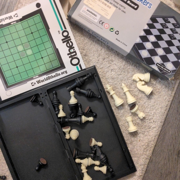 Magnetic Chess and Checkers Boardgame - Picture 8 of 9